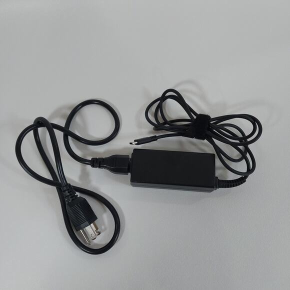 Liteon PA-1450-50 45 Watt 2.25A USB-C Ac Power Adapter Charger & Cord - Picture 1 of 3